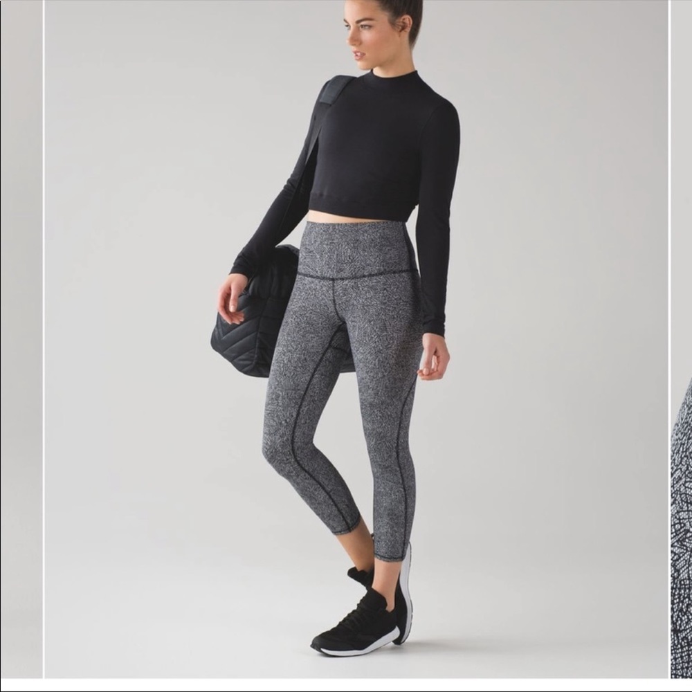 Lululemon wunder under pant hi-rise mesh size 6